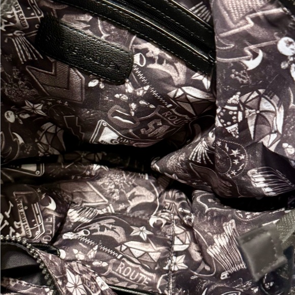 Steve Madden Black Large‎ Quilted Tote/Weekender/Excellent-Purchased-Never Used - Picture 9 of 12